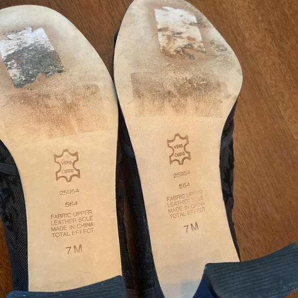 Apostrophe 3 inch heels size 7, midnight, black/blue - Picture 5 of 10